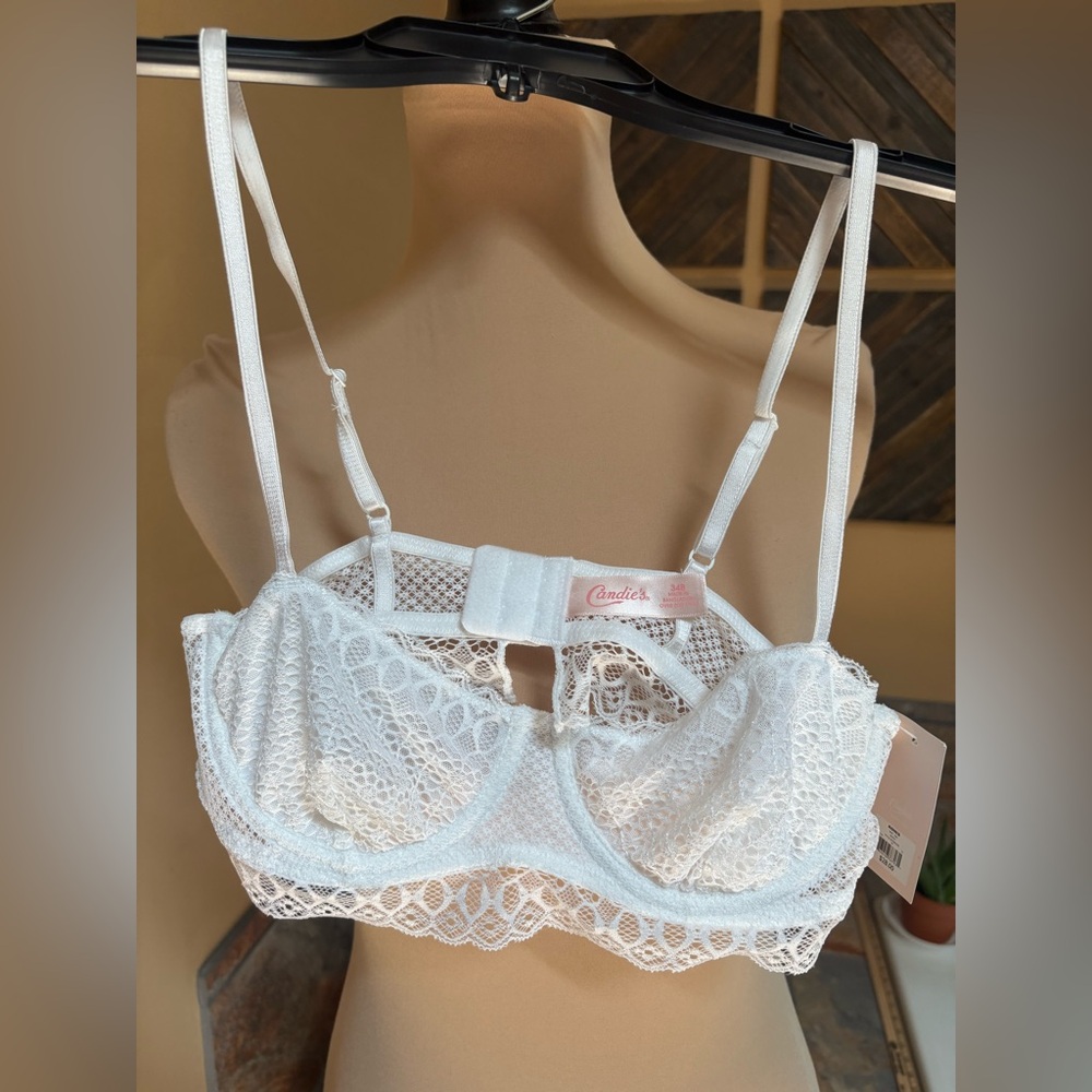 Vintage Y2K Candie's Bra White Semi Sheer Lace Underwire 34B NWT